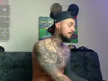 Chaturbate Free Porn Cam of julian_tattoo