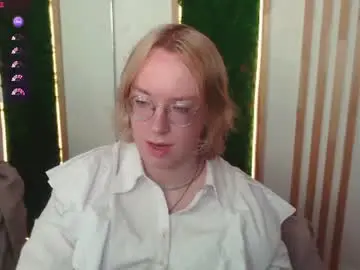 Chaturbate Live Sex Cam of amanda_butlerr