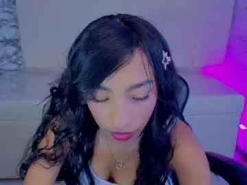 Chaturbate Live Sex Cam of adarasuri_v