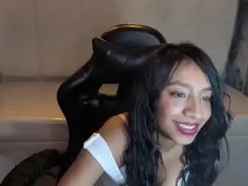 Chaturbate Free Porn Cam of adarasuri_v