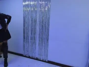 Chaturbate Live Sex of aisha_hotts777