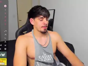 Chaturbate Free Porn Cam of derekcb