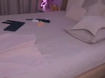 Chaturbate Live Sex Cam of lolasplash