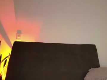 Chaturbate Live Sex Cam of alyssia_wolds_1