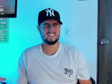 Chaturbate Free Porn Cam of ryan_evannss_