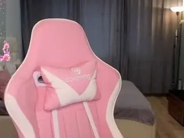 Chaturbate Free Live Porn of lilymoore69