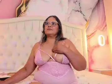 Chaturbate Free Porn Cam of lucy_milf_474
