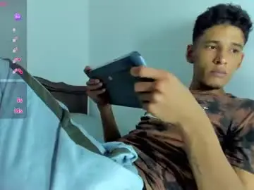 Chaturbate Free Live Porn of liammendoza98
