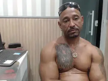 Chaturbate Live Sex of hebertgomes