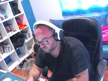 Chaturbate Best live sex cam show of ravingr3d3