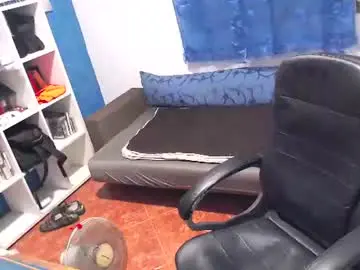 Chaturbate Best live sex cam show of ravingr3d3