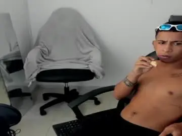 Chaturbate Sex Cam of kings_latins