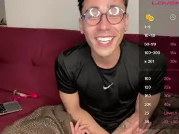 Chaturbate Sex Chat of adamgrey__
