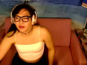 Chaturbate Live Sex Cam of tashakai