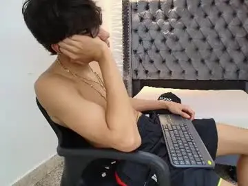 Chaturbate Adult Webcam of lenny_knox2