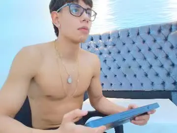 Chaturbate Sex Chat of lenny_knox2