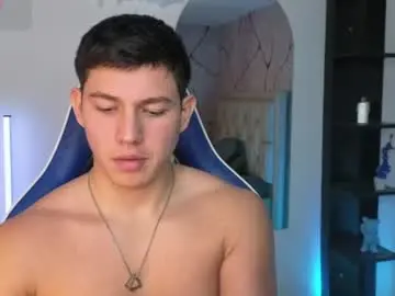 Chaturbate Live Sex Cam of james_cr