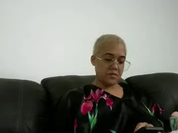 Chaturbate Free Live Porn of ladycinnabon