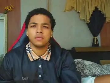Chaturbate Live Sex Cam of black_king_241