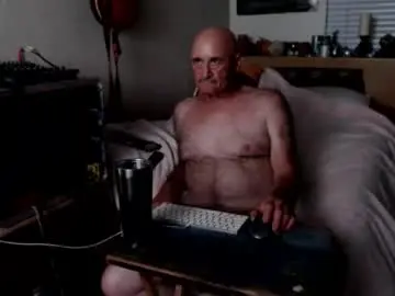 Chaturbate Sex Cam of guitarsexgod2