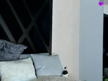 Chaturbate Live Sex Cam of zoee_martins_