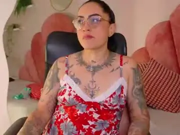 Chaturbate Live Sex Cam of noeliasaenz