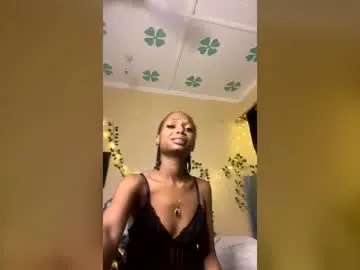 Chaturbate Adult Video Chat of xalia_caramel