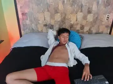 Chaturbate Best live sex cam show of alex_santoss
