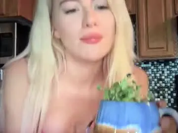 Chaturbate Nude Webcam of blondebunny999