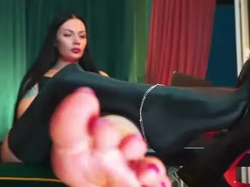 Chaturbate Live Sex Cam of evelingoddess