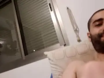 Chaturbate Nude Webcam of cuteguy52