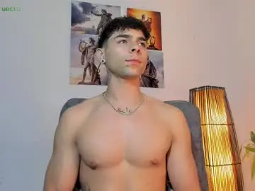 Chaturbate Live Sex Cam of alex_zt7
