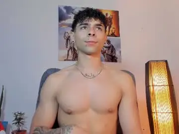 Chaturbate Live Sex Cam of alex_zt7
