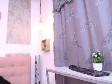 Chaturbate Live Sex Cam of zhamira_21