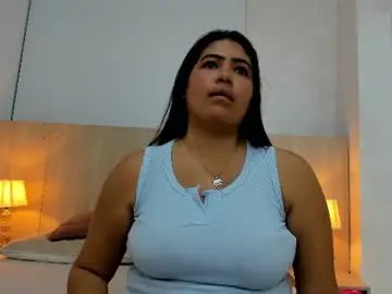 Chaturbate Live Sex Cam of naomi_miranda