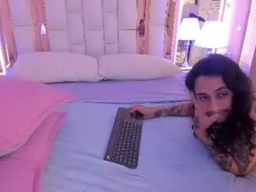 Chaturbate Live Sex Cam of puretemptation_