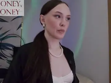 Chaturbate Live Sex Cam of sirenaswhisper
