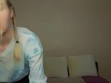 Chaturbate Live Sex Cam of tashinapetitto