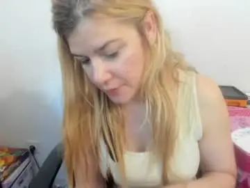 Chaturbate Sex Cam of artsyandcraftsy_