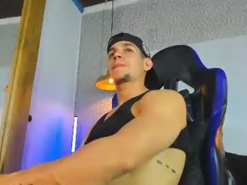 Chaturbate Live Sex Cam of jamexxx1