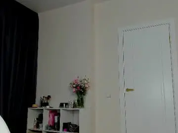 Chaturbate Nude Webcam of lil_miss_mia