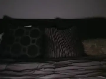 Chaturbate Live Sex Cam of bigdicktrannynicole