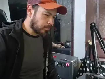 Chaturbate Best live sex cam show of noizemanx