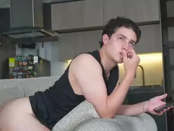 Chaturbate Live Sex of theohawke_