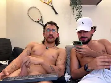 Chaturbate Live Porn of aaron_wheel