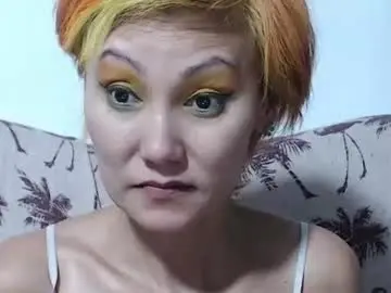Chaturbate Live Sex Cam of cassiopeia2025