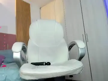 Chaturbate Best live sex cam show of mia_nevaeh