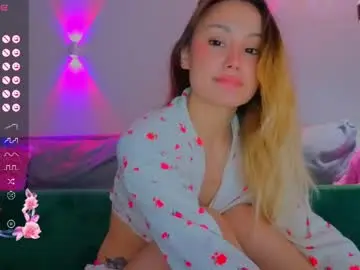Chaturbate Sex Cam of strawberrypie99