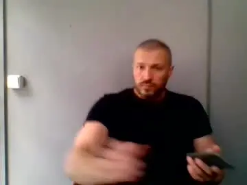 Chaturbate Free Porn Cam of titan_heart