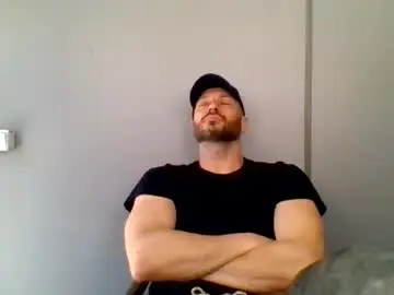 Chaturbate Live Sex of titan_heart